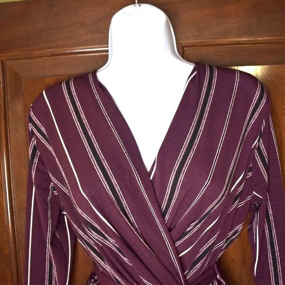 Womens Maroon Burgundy Striped Long Sleeve Blouse Size Medium - Picture 3 of 15